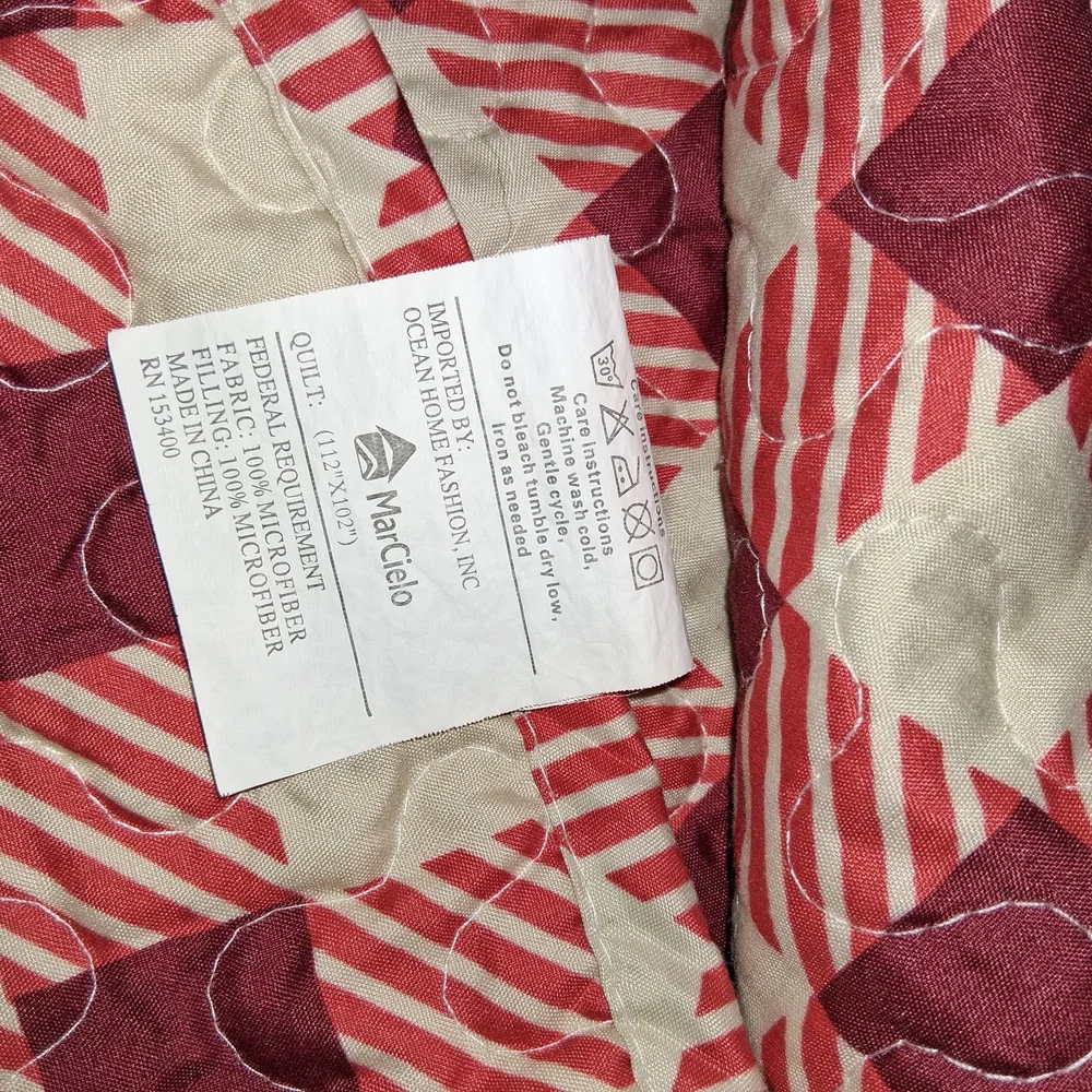 Festive Holiday King Size Quilt with Deer and Cardinal Design, With Shams